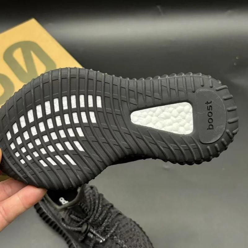 WellDesigned ADIDAS SHOES 29435