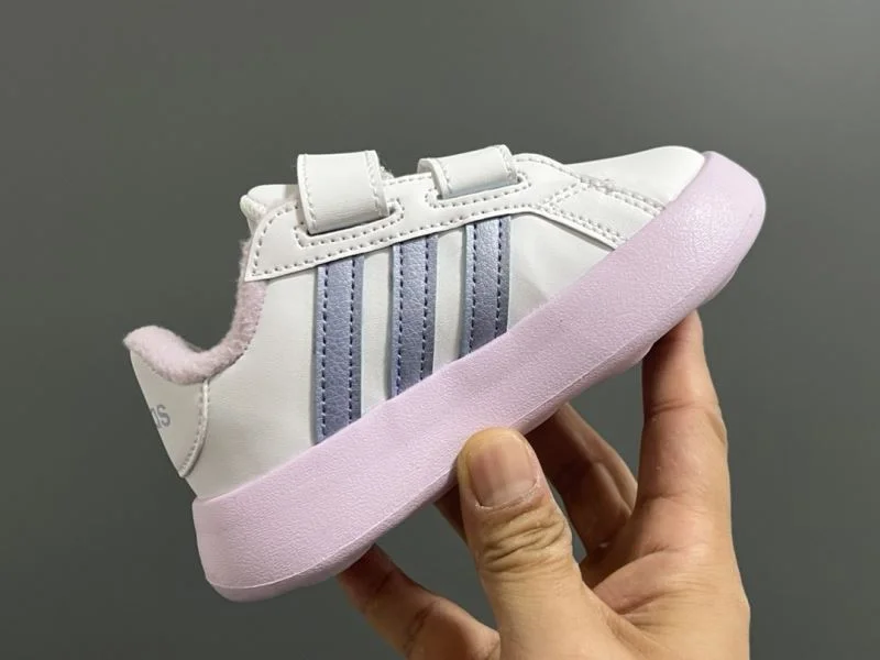 ADIDAS SHOES DailyWear 30128