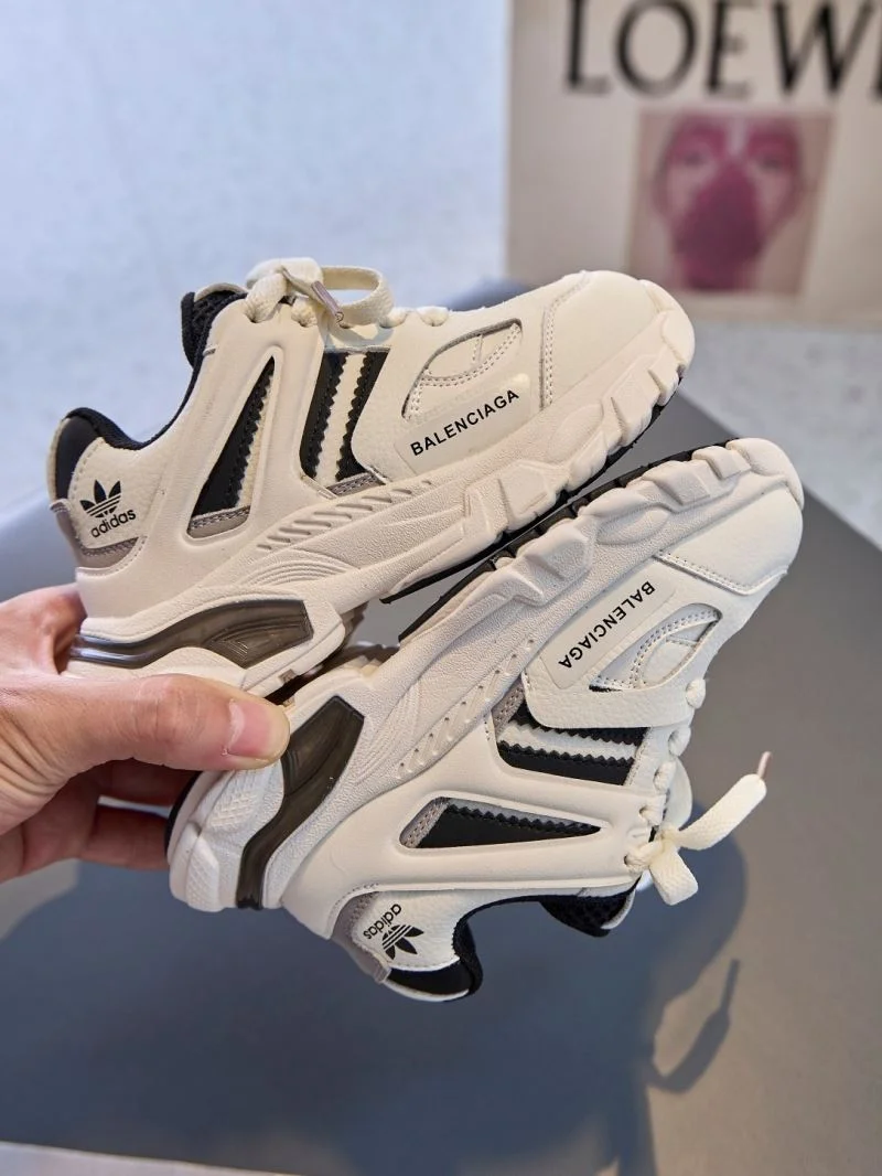ADIDAS SHOES Supportive 30134