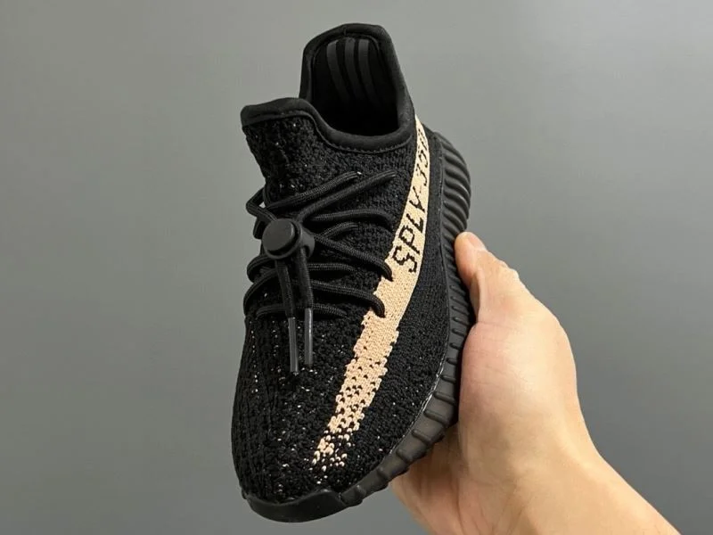 Fashionable ADIDAS SHOES 30105
