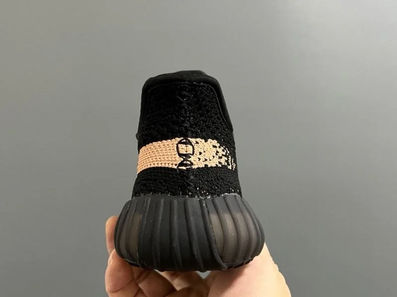 Fashionable ADIDAS SHOES 30105