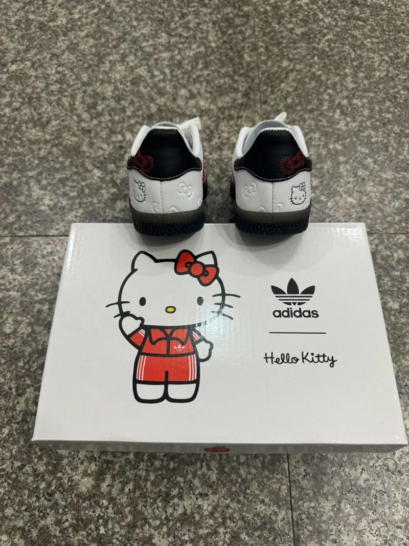 Durable ADIDAS SHOES 28572