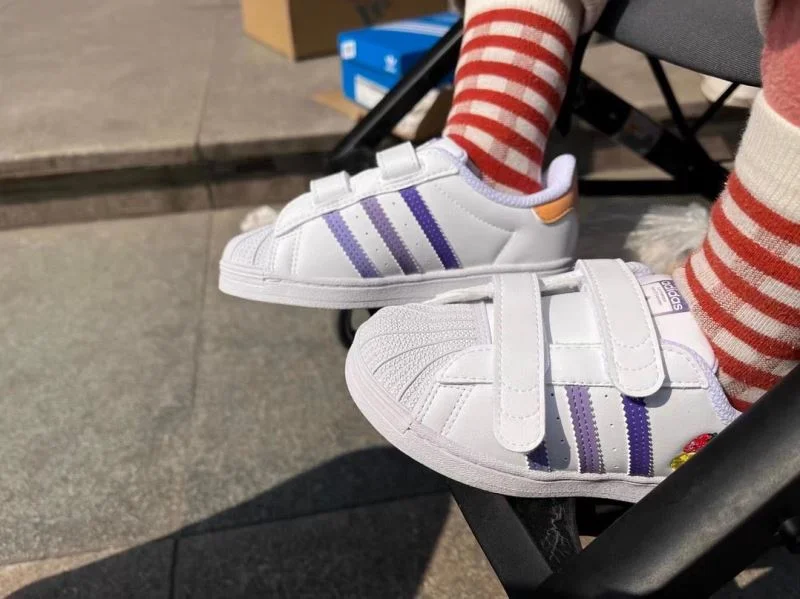 Sporty ADIDAS SHOES 29116