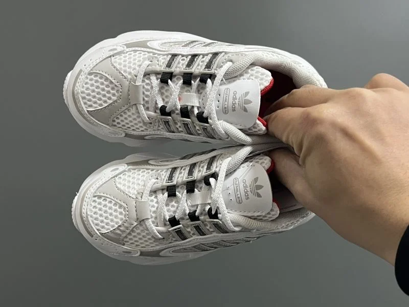 Classic ADIDAS SHOES 29077