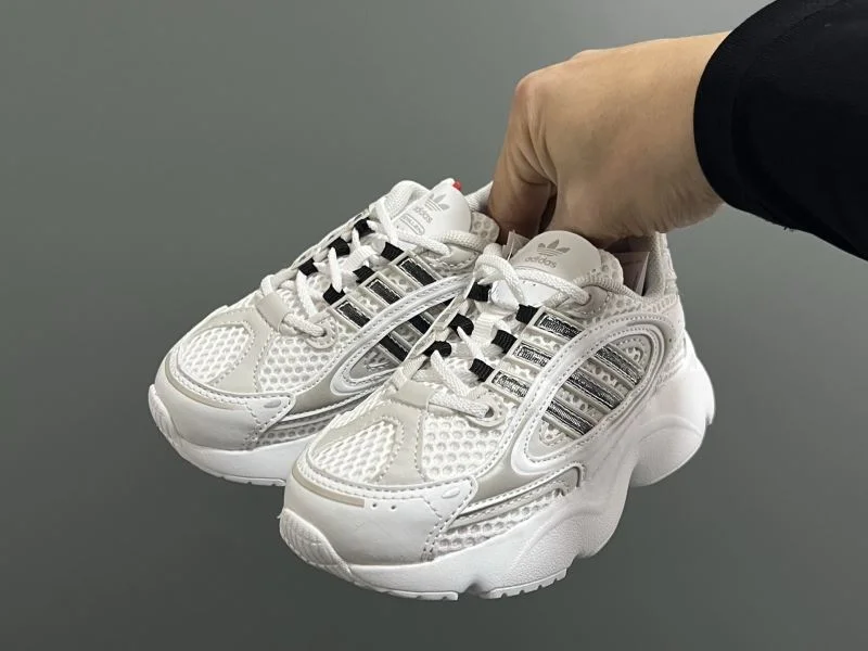 Classic ADIDAS SHOES 29077