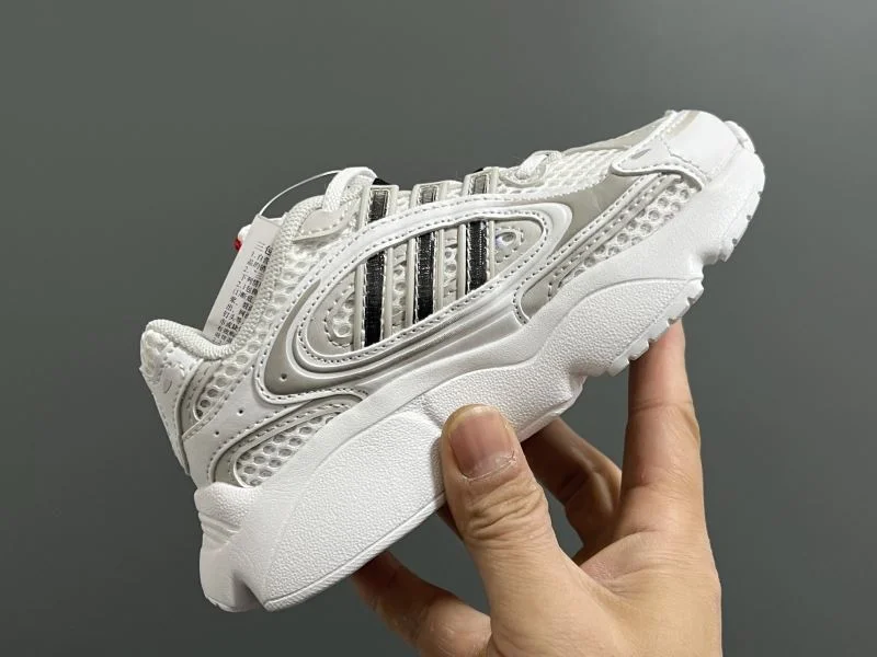 Classic ADIDAS SHOES 29077