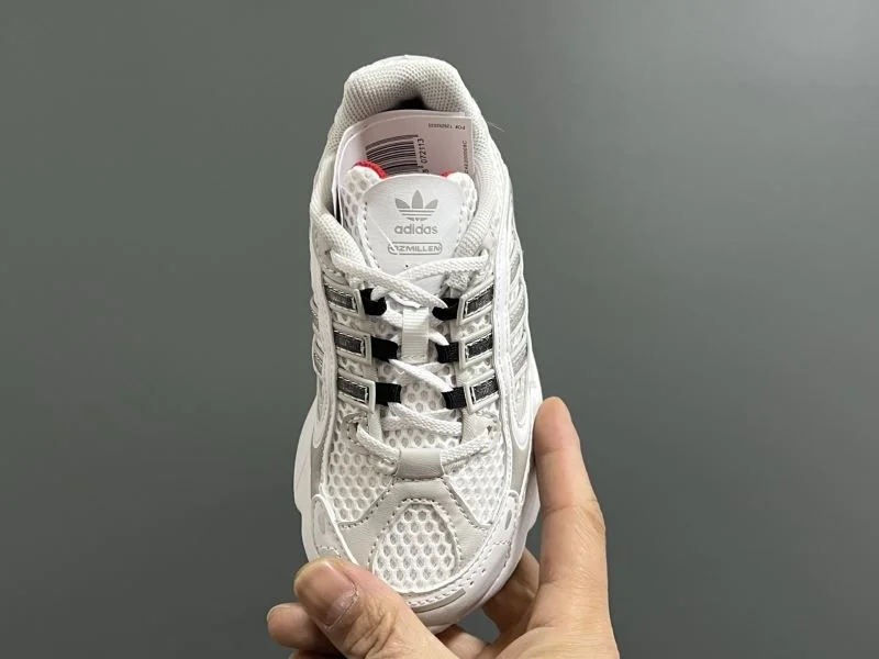 Classic ADIDAS SHOES 29077