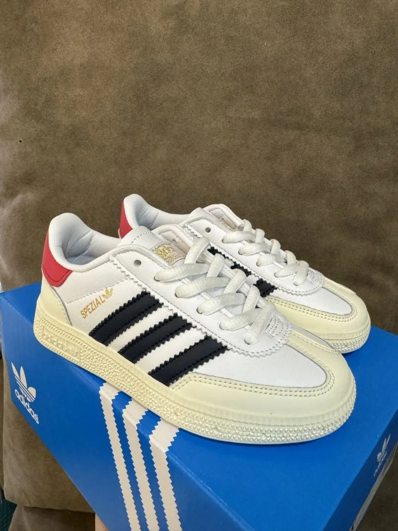 ADIDAS SHOES Seasonal 29067