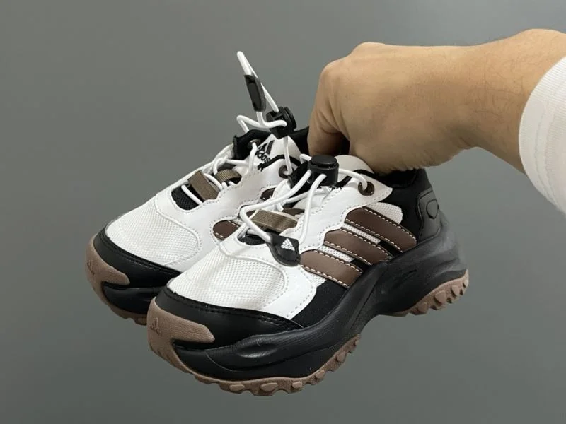 ADIDAS SHOES MoistureWicking 29049