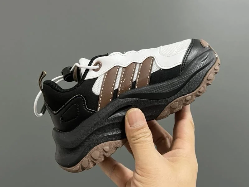 ADIDAS SHOES MoistureWicking 29049