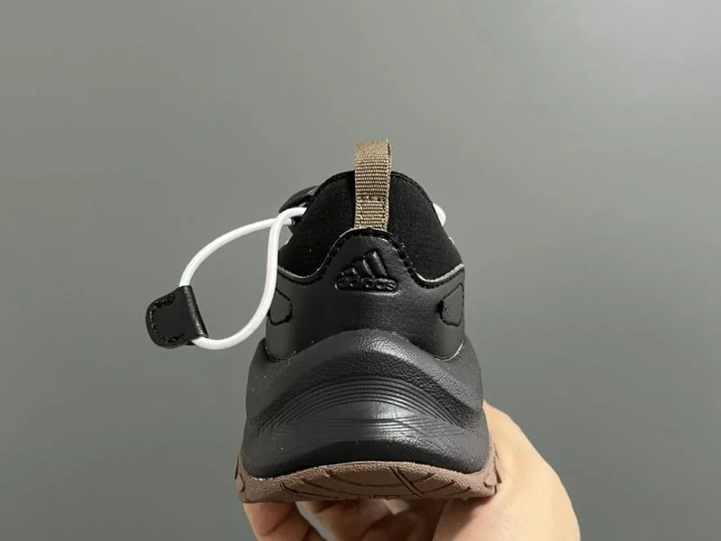 ADIDAS SHOES MoistureWicking 29049