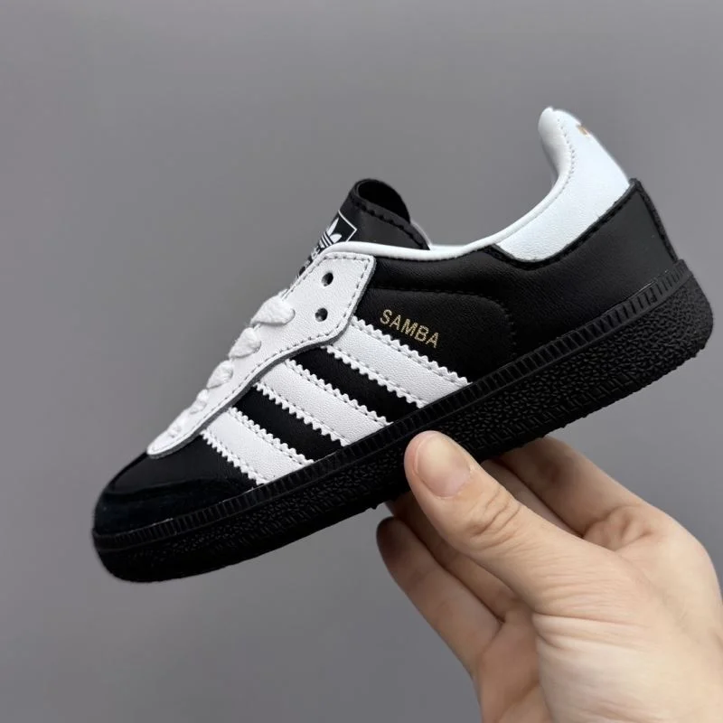 Flexible ADIDAS SHOES 29035