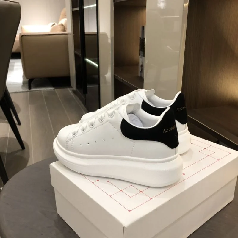 Stylish ALEXANDER MQUEEN SHOES 29954