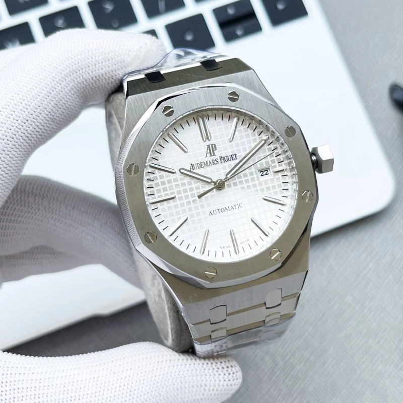 Durable AP Watches 177023
