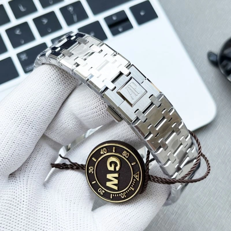 Durable AP Watches 177023
