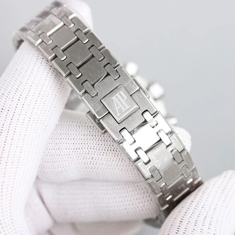 Trendsetting AP Watches 176965
