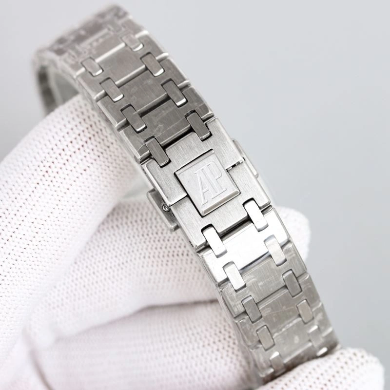 AP Watches WellDesigned 176978