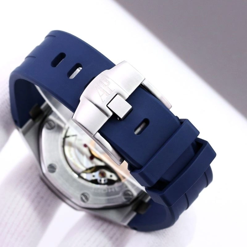 AP Watches ZipUp 176972