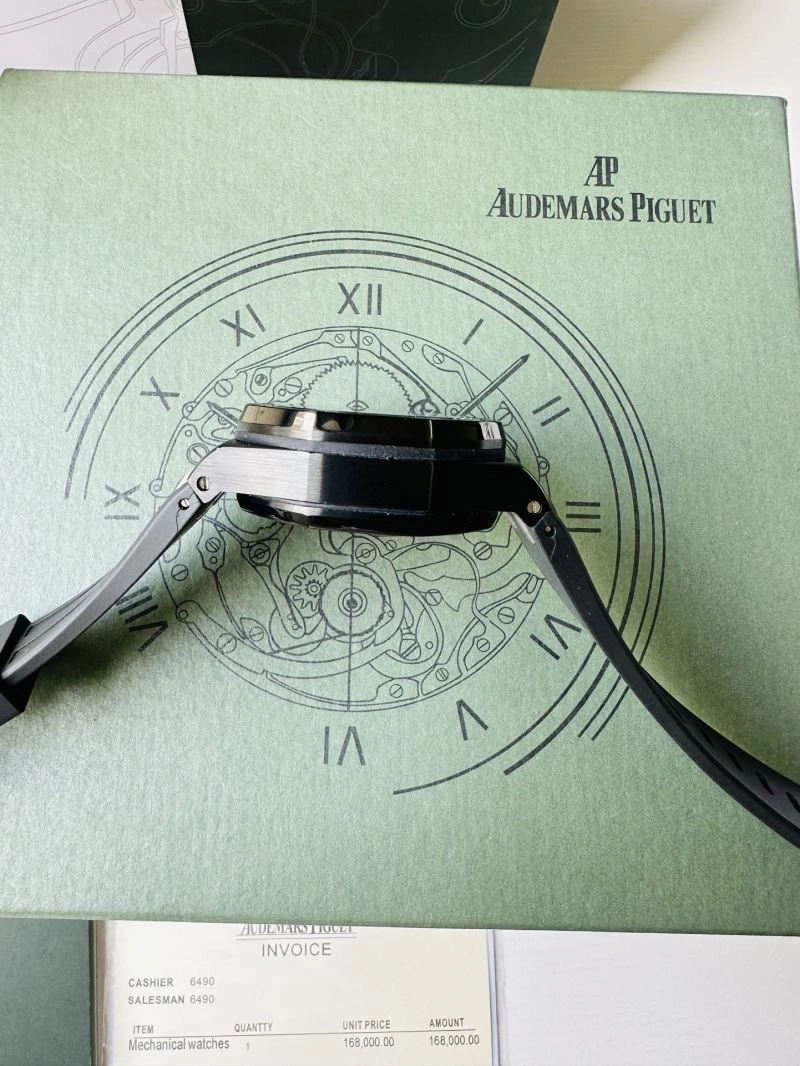 AP Watches FashionForward 176903