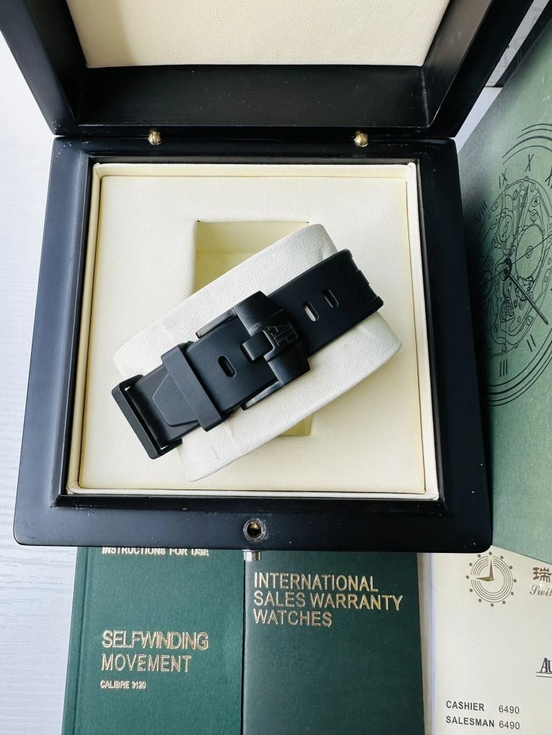 AP Watches FashionForward 176903