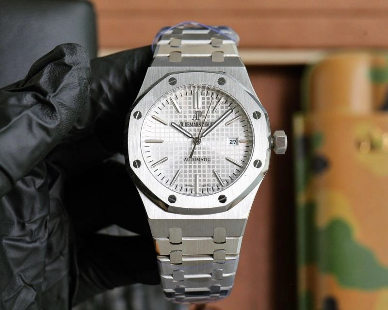 Effortless AP Watches 176885