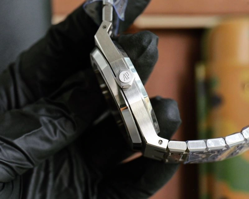 Effortless AP Watches 176885