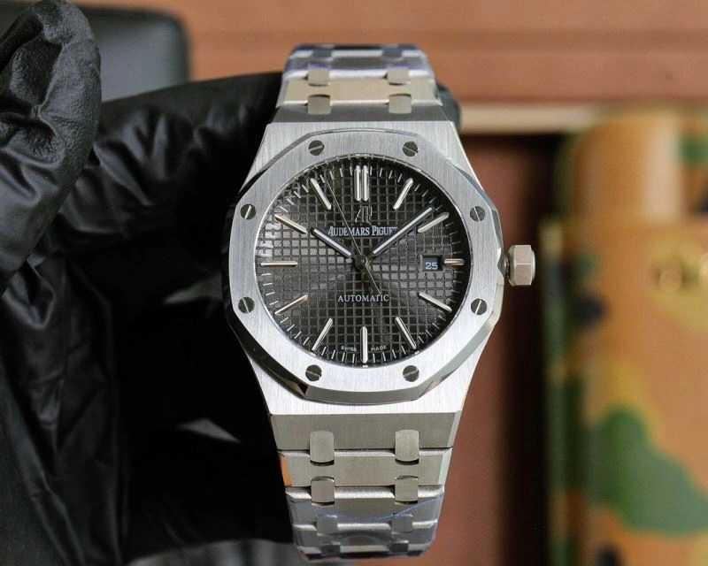 Minimalist AP Watches 176873