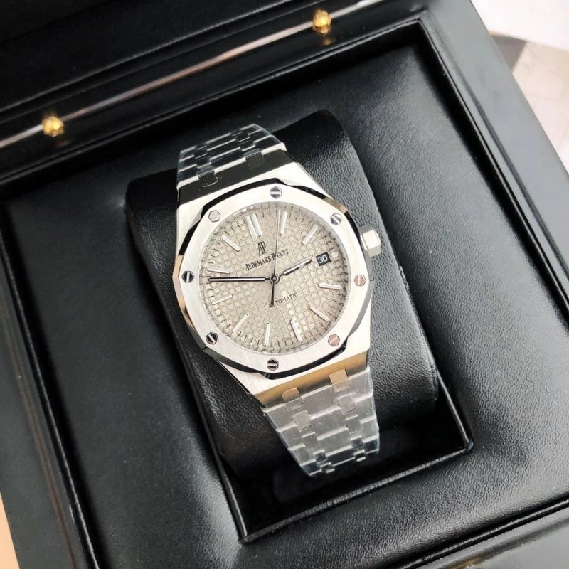 Seasonal AP Watches 176825
