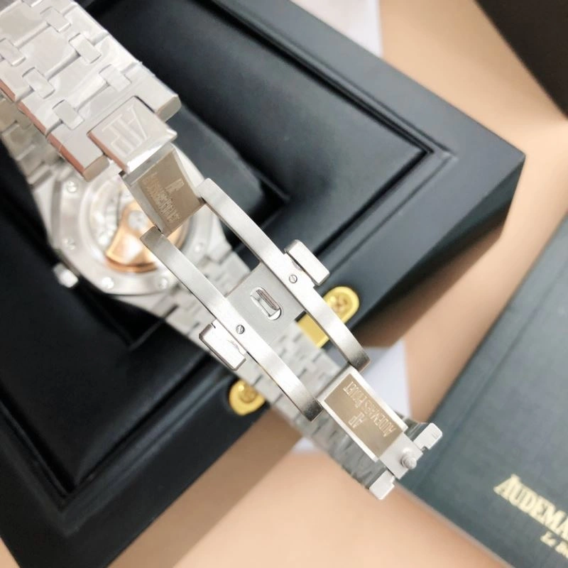 Seasonal AP Watches 176825