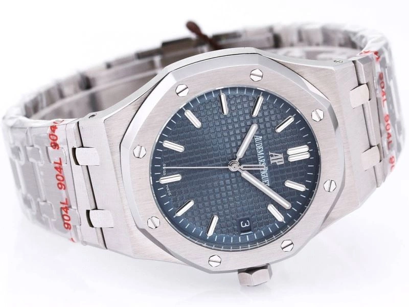 Versatile AP Watches 176766