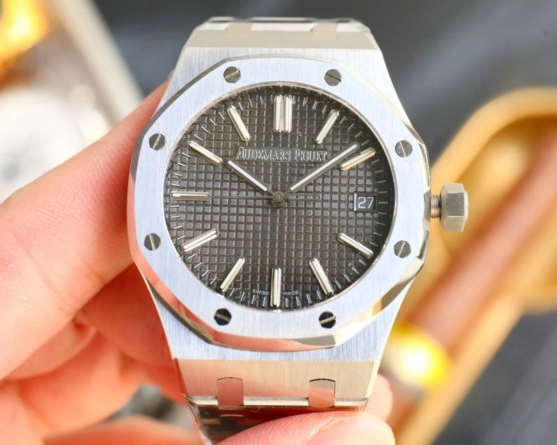 Durable AP Watches 176736
