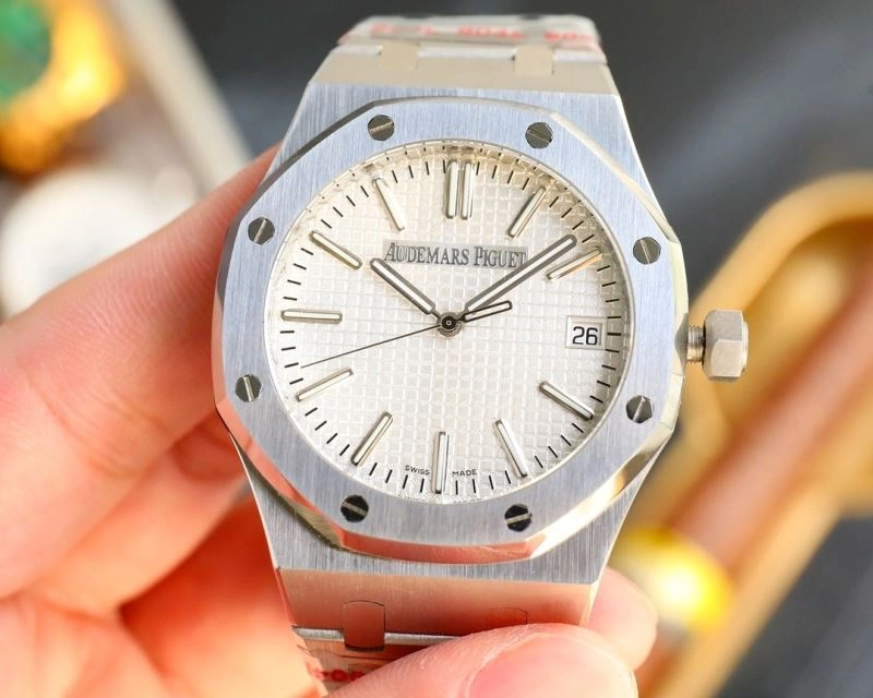 Durable AP Watches 176736