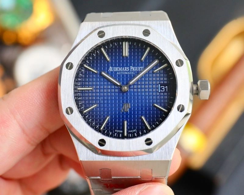 AP Watches Supportive 176732