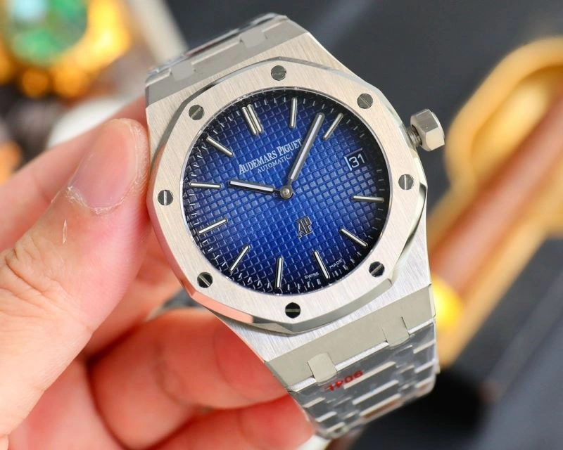 AP Watches Supportive 176732