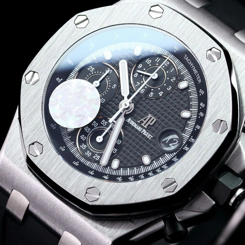 AP Watches FashionForward 176709