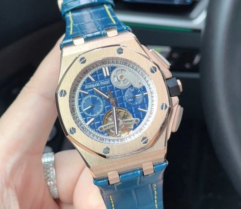Durable AP Watches 176691