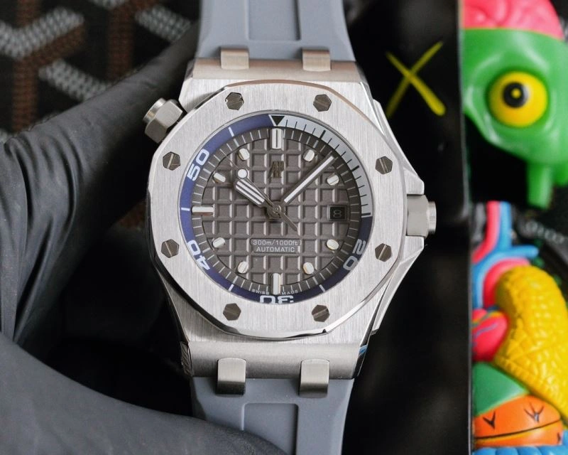 AP Watches TravelReady 176684