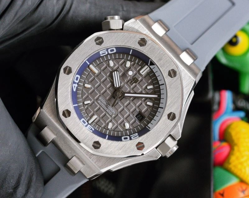 AP Watches TravelReady 176684