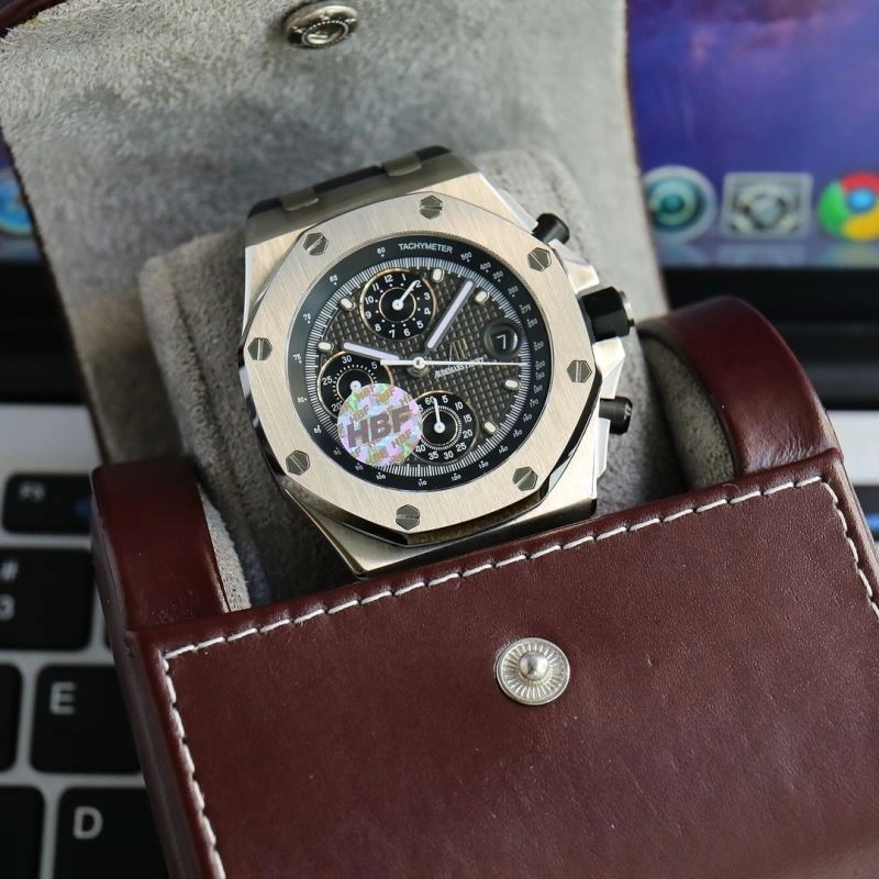 AP Watches TravelReady 176643