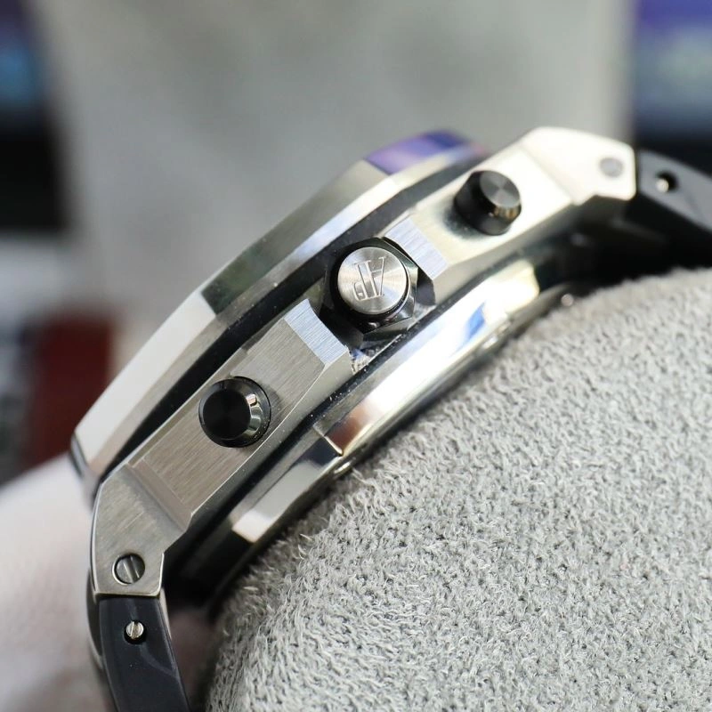 AP Watches TravelReady 176643