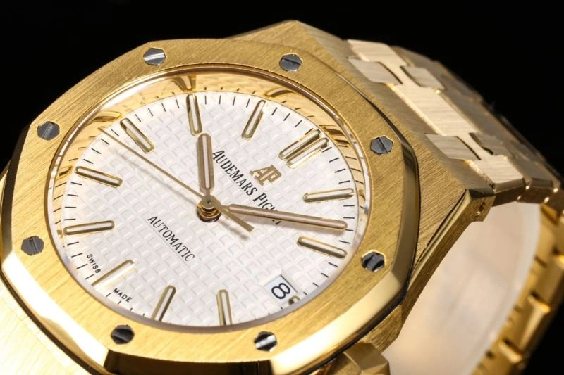 AP Watches TopPick 176615