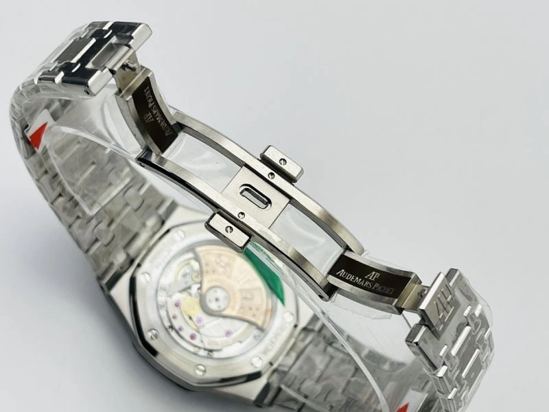 HighPerformance AP Watches 176600