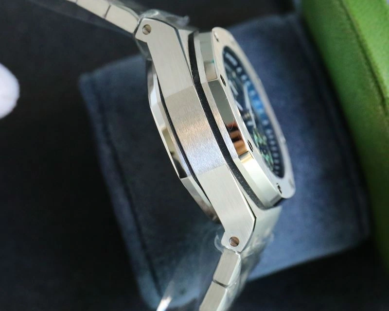 AP Watches FashionForward 176455
