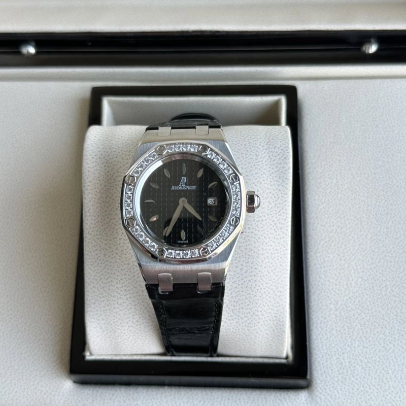 RelaxedFit AP Watches 176418