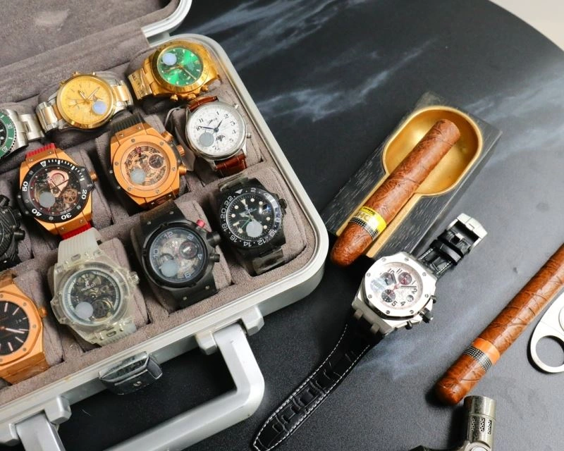 AP Watches ZipUp 176407