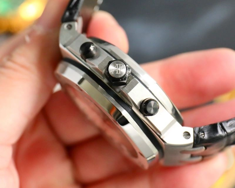 AP Watches ZipUp 176407