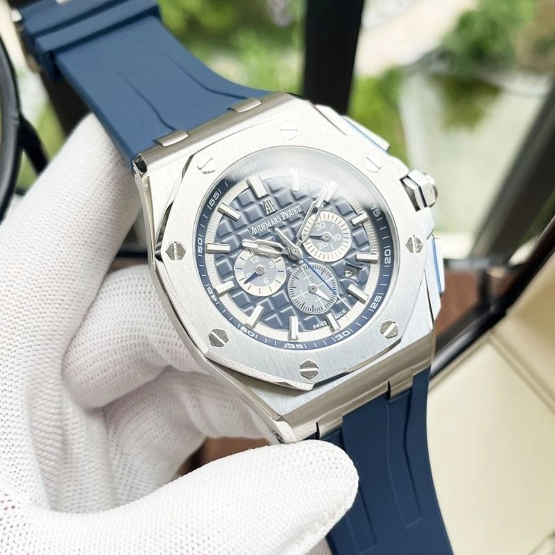 Versatile AP Watches 176349