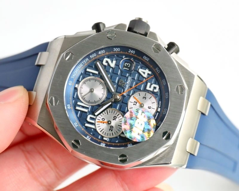AP Watches FashionForward 176345