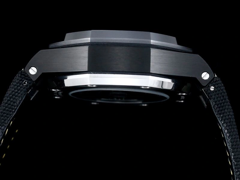 HighPerformance AP Watches 176335