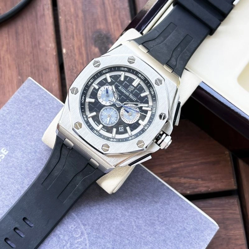 AP Watches Youthful 176293